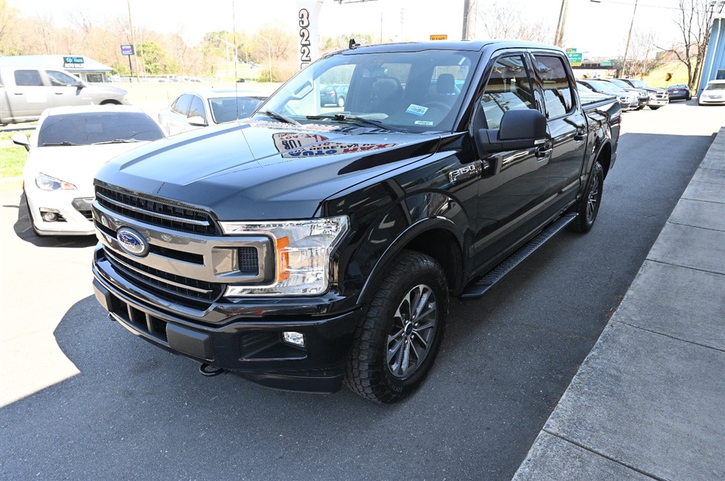 Ford F-150 XLT SuperCrew (2018) - Gasoline