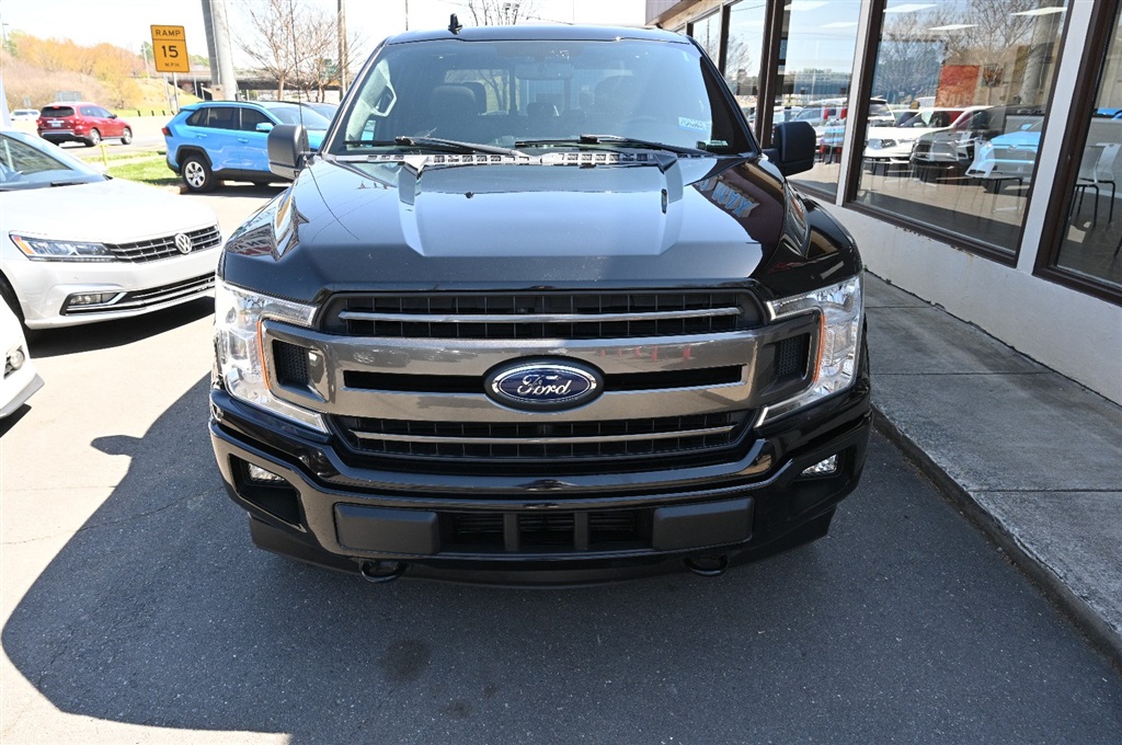 Ford F-150 XLT SuperCrew (2018) - Gasoline