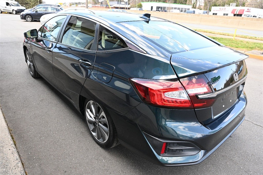Honda Clarity Plug-In Hybrid (2018) - Hybrid