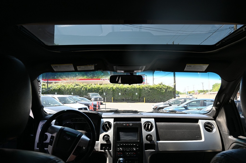 Ford F-150 Platinum SuperCrew (2012) - Gasoline