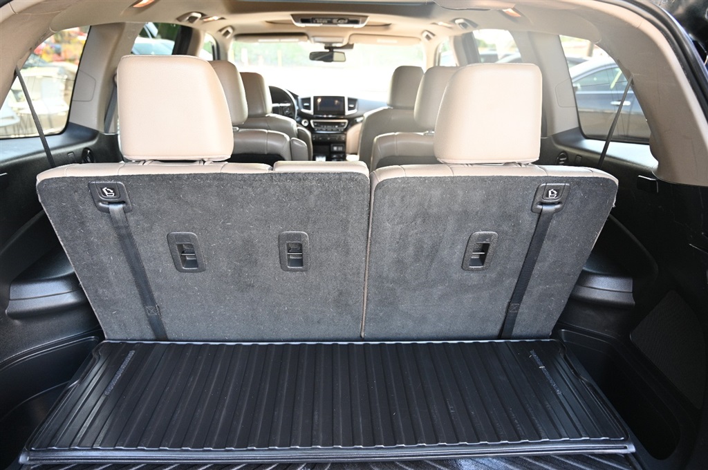 Honda Pilot Elite (2016) - Gasoline