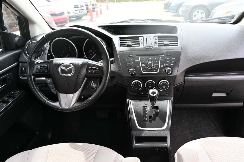Mazda 5 Touring (2013) - Gasoline