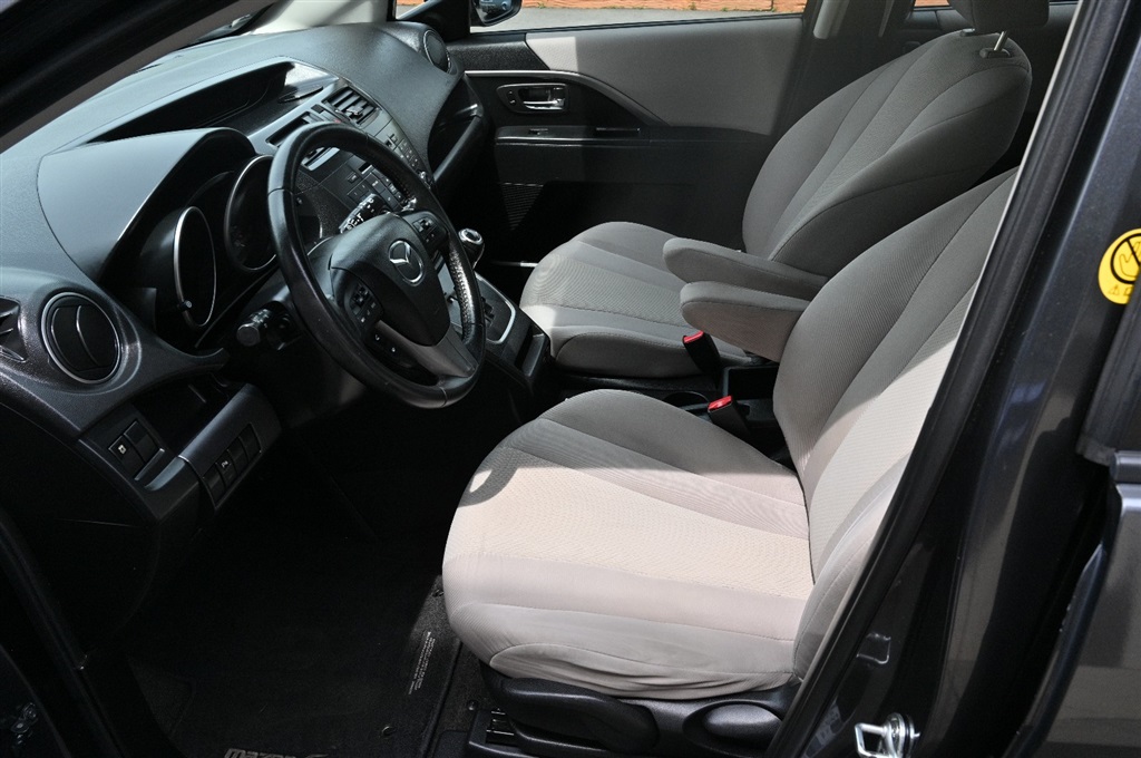 Mazda 5 Touring (2013) - Gasoline