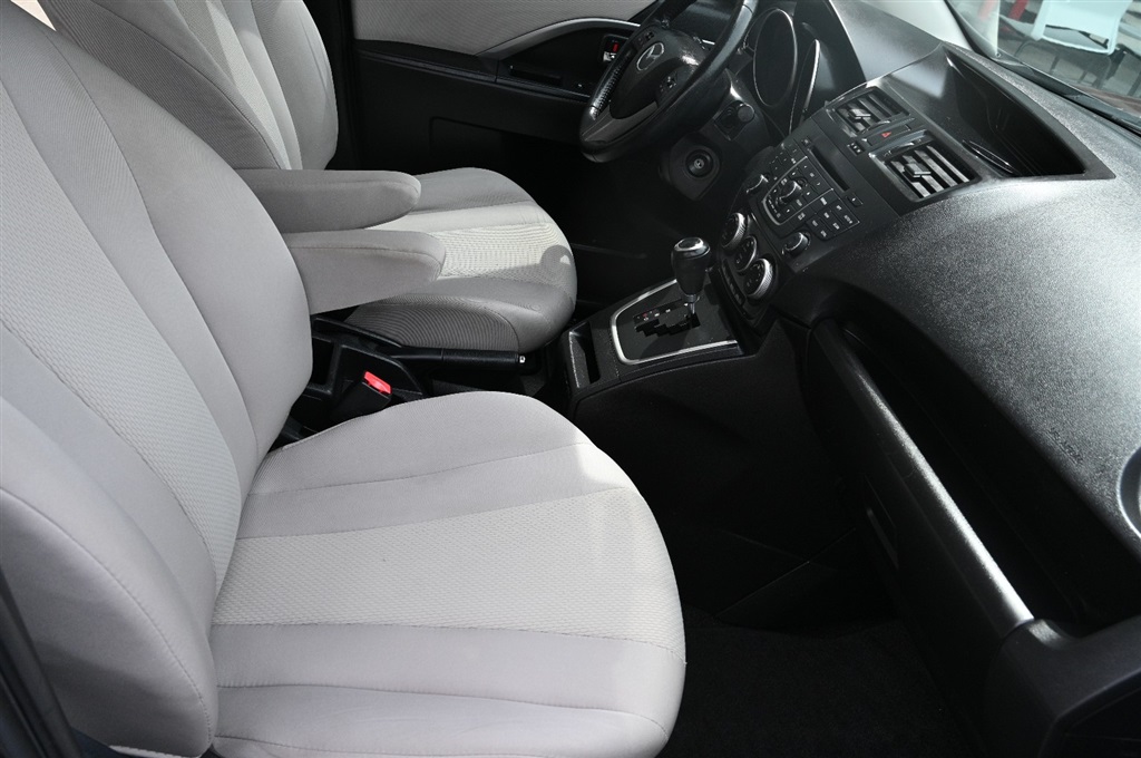 Mazda 5 Touring (2013) - Gasoline