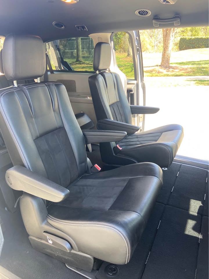 Dodge Grand Caravan SXT (2019) - Gasoline