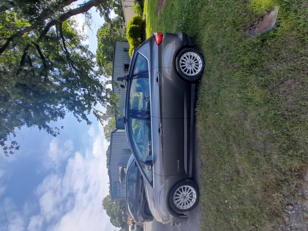 Ford C-MAX SEL (2013) - Hybrid