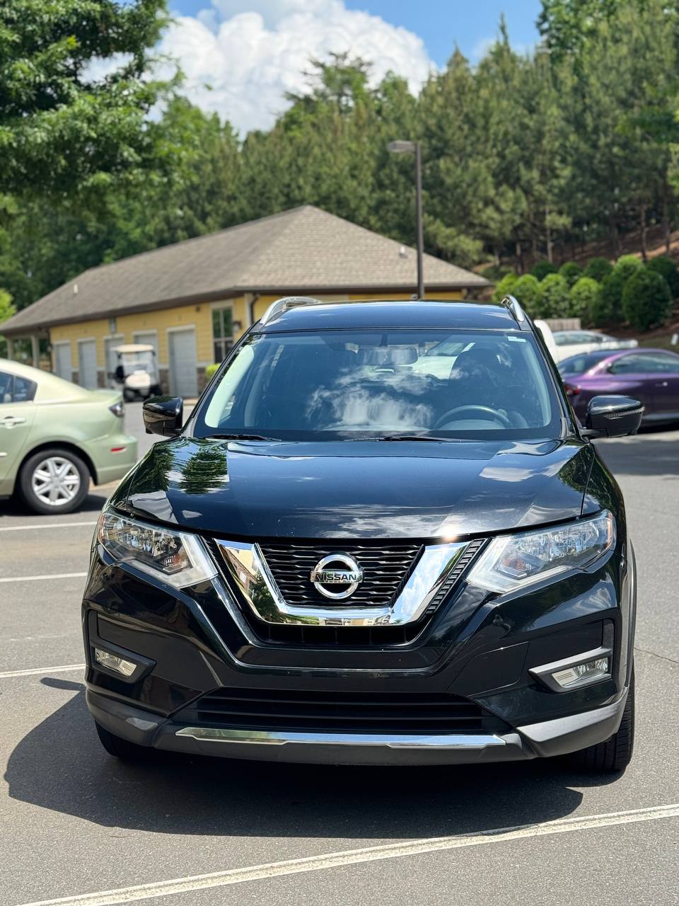Nissan Rogue SV (2017) - Gasoline
