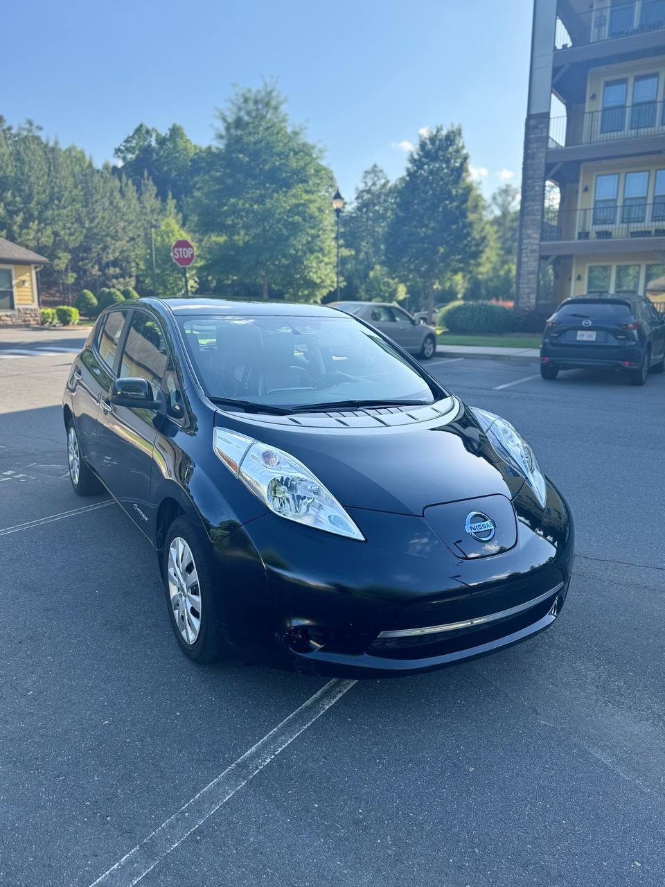 Nissan Leaf S (2015) - Electric
