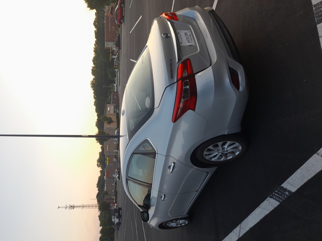Nissan Sentra SV (2018) - Gasoline