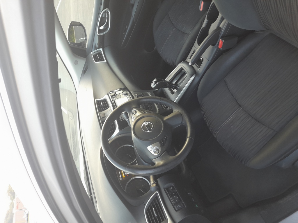 Nissan Sentra SV (2018) - Gasoline