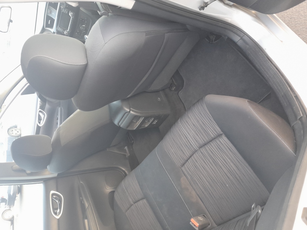 Nissan Sentra SV (2018) - Gasoline