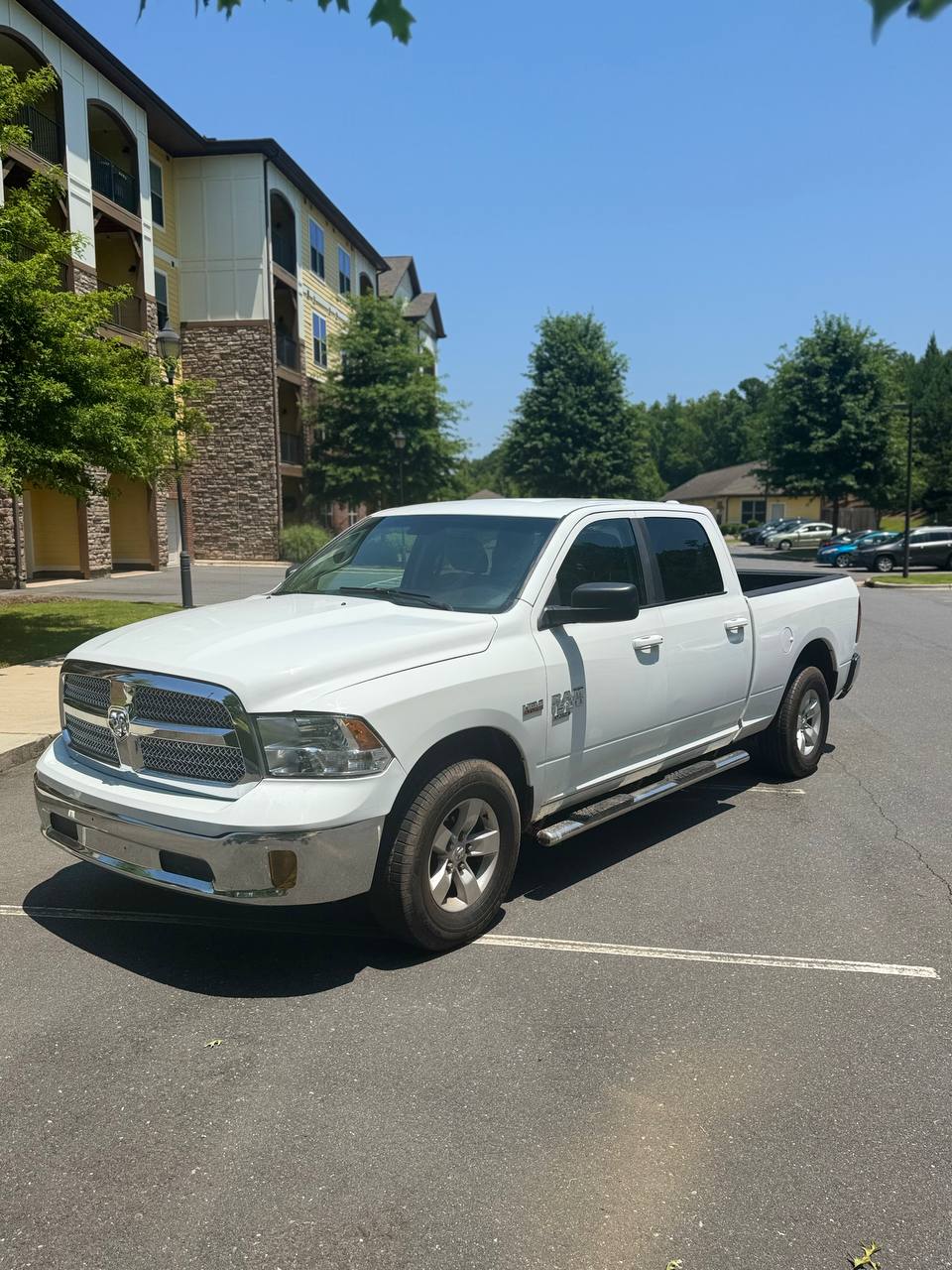 1500 Classic Crew Cab SLT