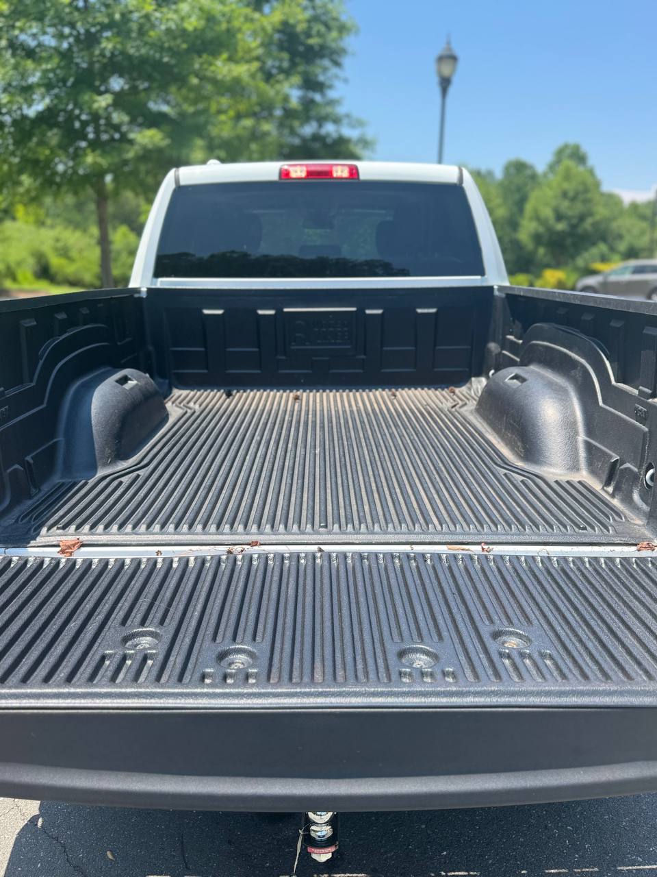 Ram 1500 Classic Crew Cab SLT (2021) - Gasoline