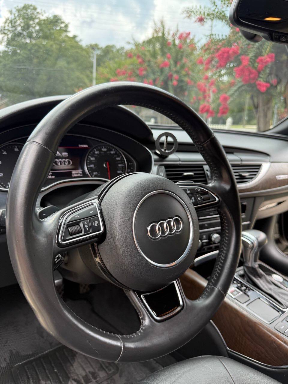 Audi A6 Premium Plus (2013) - Gasoline