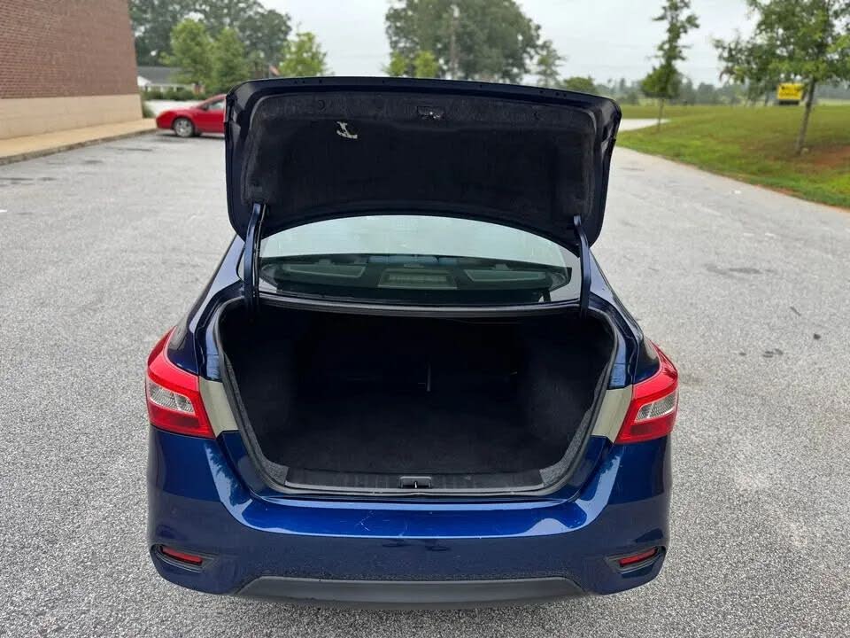 Nissan Sentra S (2019) - Gasoline