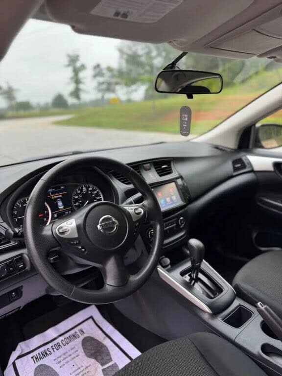 Nissan Sentra S (2019) - Gasoline
