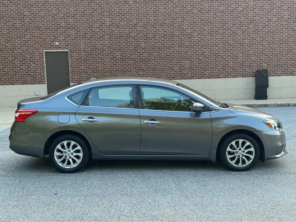 Nissan Sentra SV (2018) - Gasoline