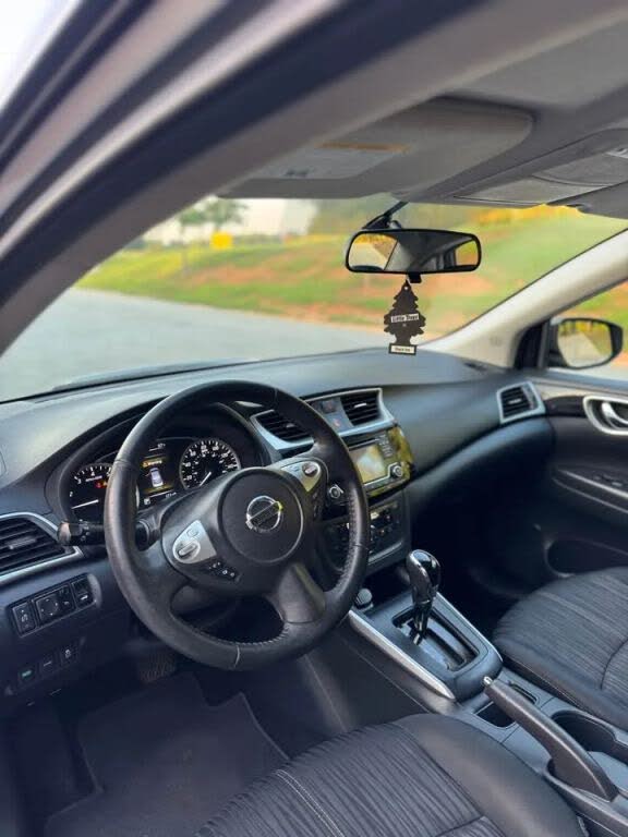 Nissan Sentra SV (2018) - Gasoline