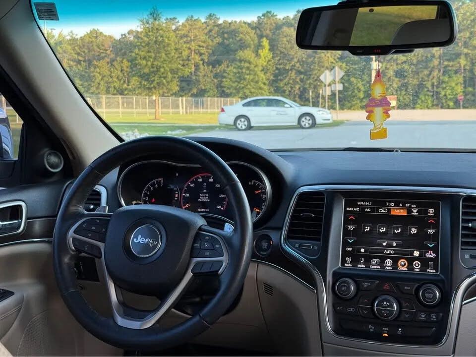 Jeep Grand Cherokee Limited (2015) - Gasoline