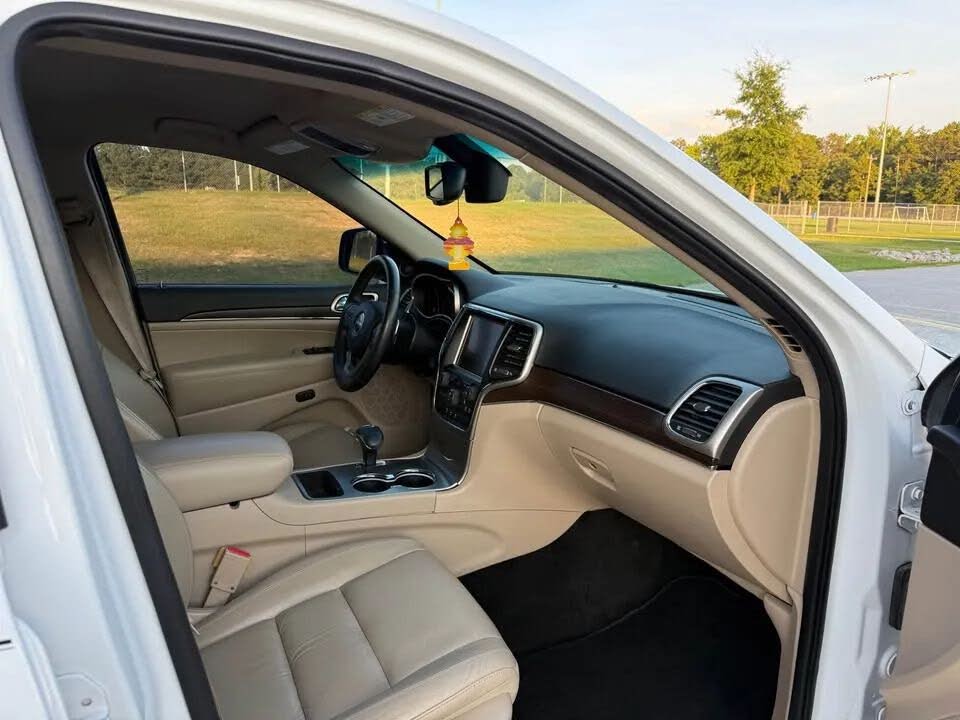 Jeep Grand Cherokee Limited (2015) - Gasoline