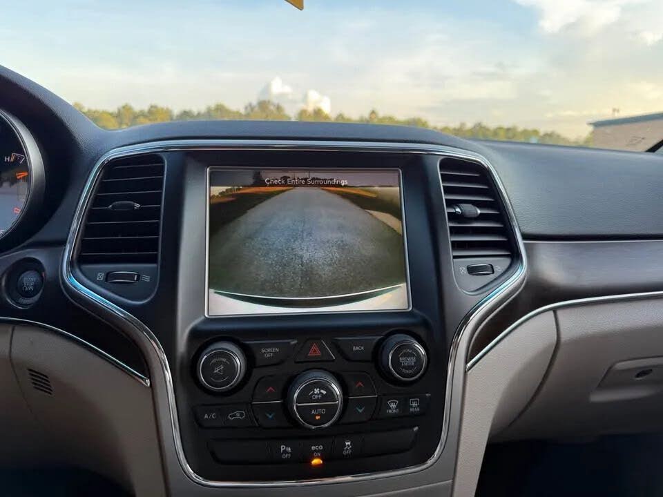 Jeep Grand Cherokee Limited (2015) - Gasoline