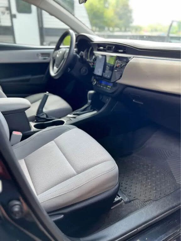 Toyota Corolla L (2014) - Gasoline