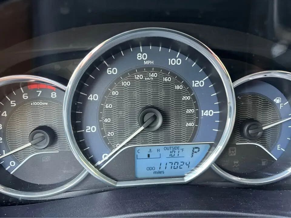 Toyota Corolla L (2014) - Gasoline