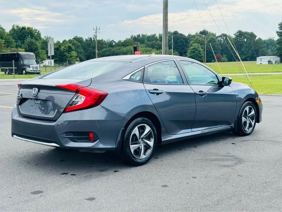 Honda Civic LX (2020) - Gasoline
