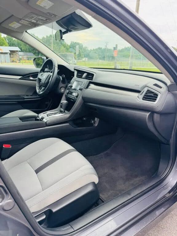 Honda Civic LX (2020) - Gasoline