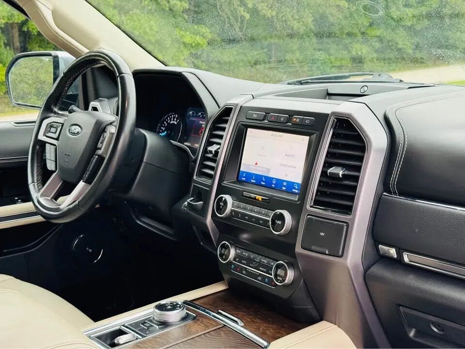 Ford Ford Expedition Platinum (2020) - Gasoline