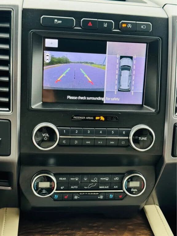 Ford Ford Expedition Platinum (2020) - Gasoline