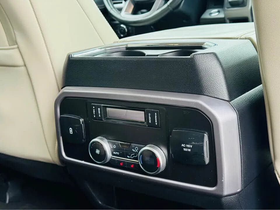 Ford Ford Expedition Platinum (2020) - Gasoline
