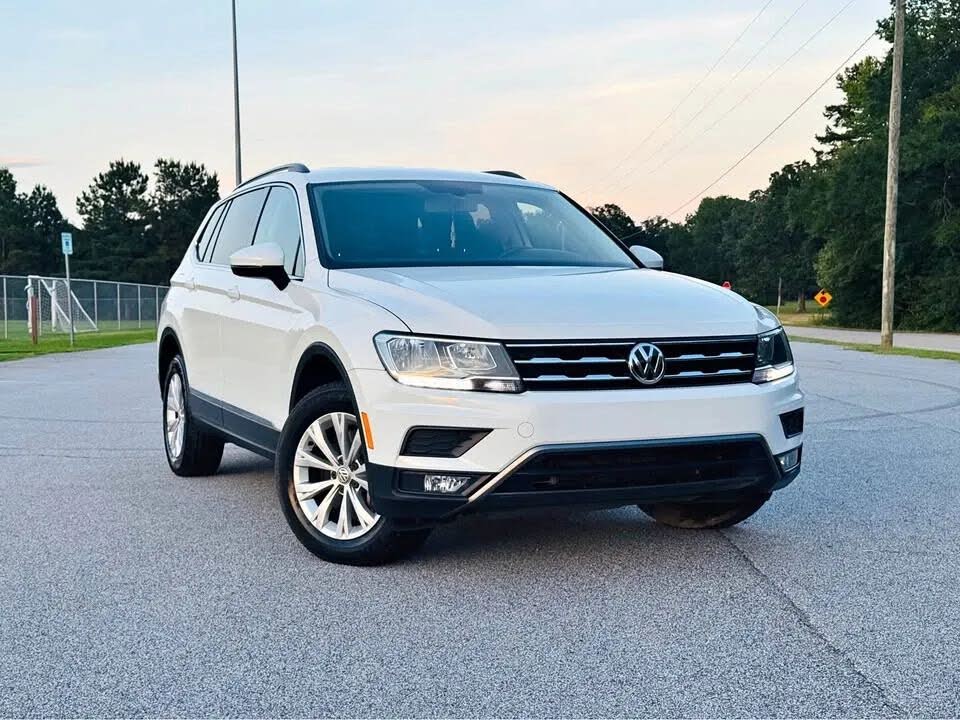 Volkswagen Tiguan SE (2018) - Gasoline
