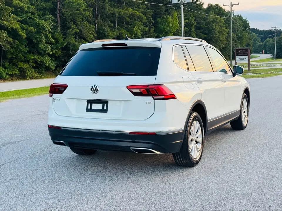 Volkswagen Tiguan SE (2018) - Gasoline
