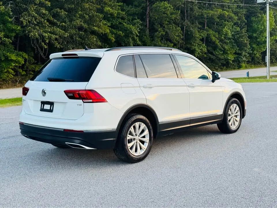 Volkswagen Tiguan SE (2018) - Gasoline