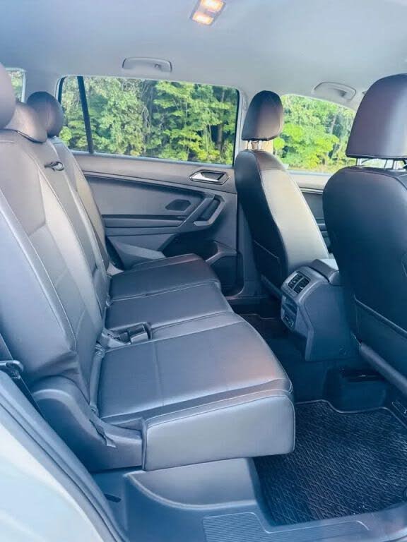 Volkswagen Tiguan SE (2018) - Gasoline