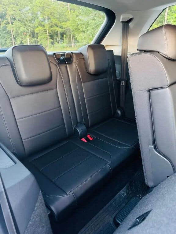 Volkswagen Tiguan SE (2018) - Gasoline