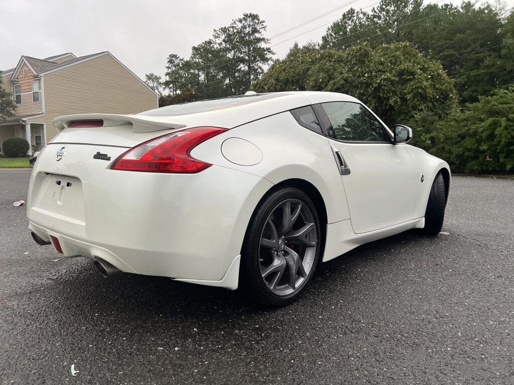 Nissan 370Z Touring (2013) - Gasoline