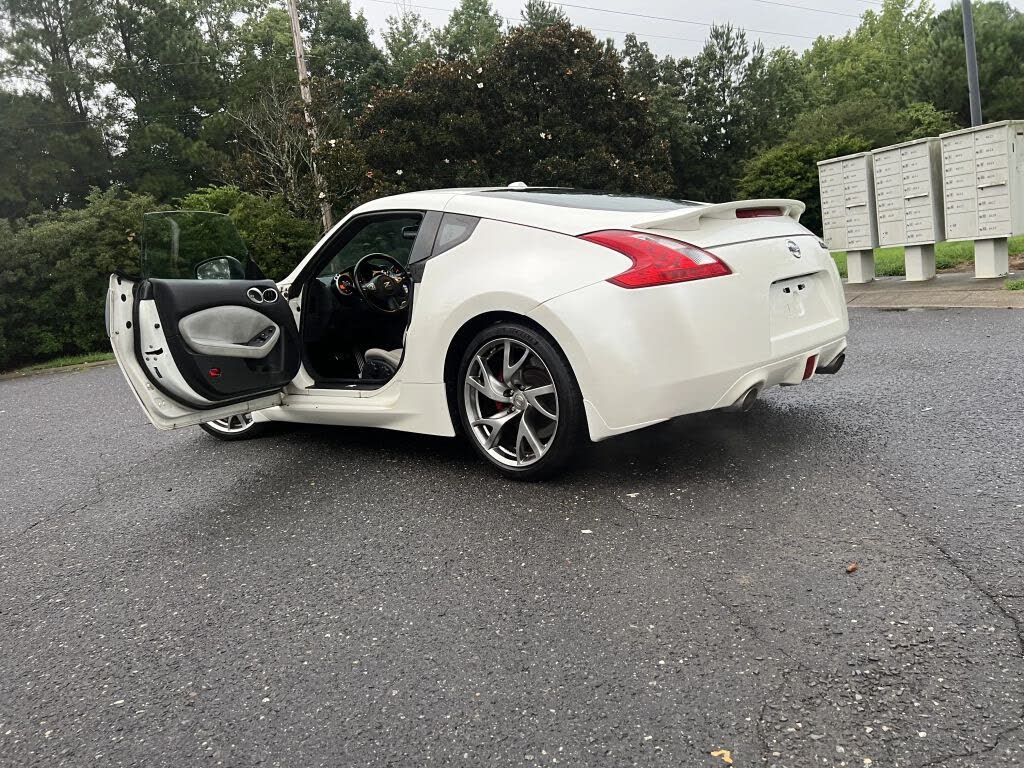 Nissan 370Z Touring (2013) - Gasoline