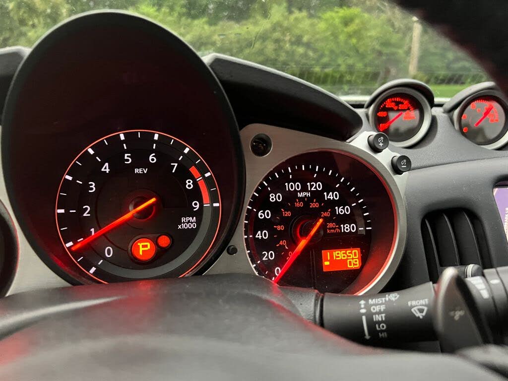 Nissan 370Z Touring (2013) - Gasoline