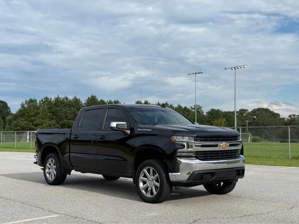 Chevrolet Silverado 1500 LT Crew Cab (2021) - Gasoline
