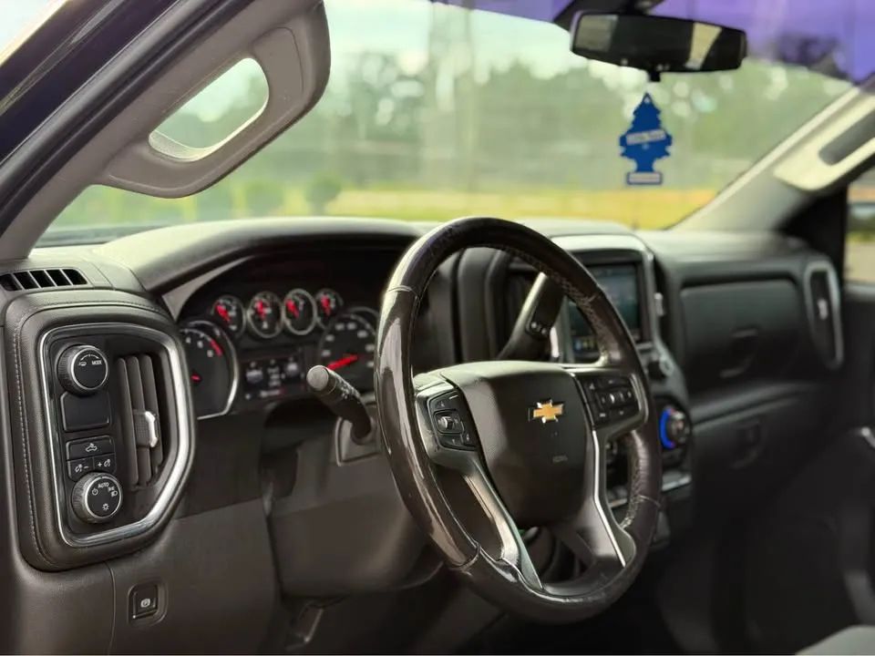 Chevrolet Silverado 1500 LT Crew Cab (2021) - Gasoline