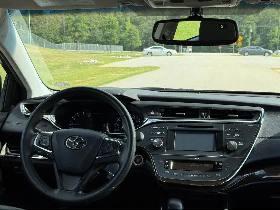 Toyota Avalon XLE Premium (2013) - Gasoline