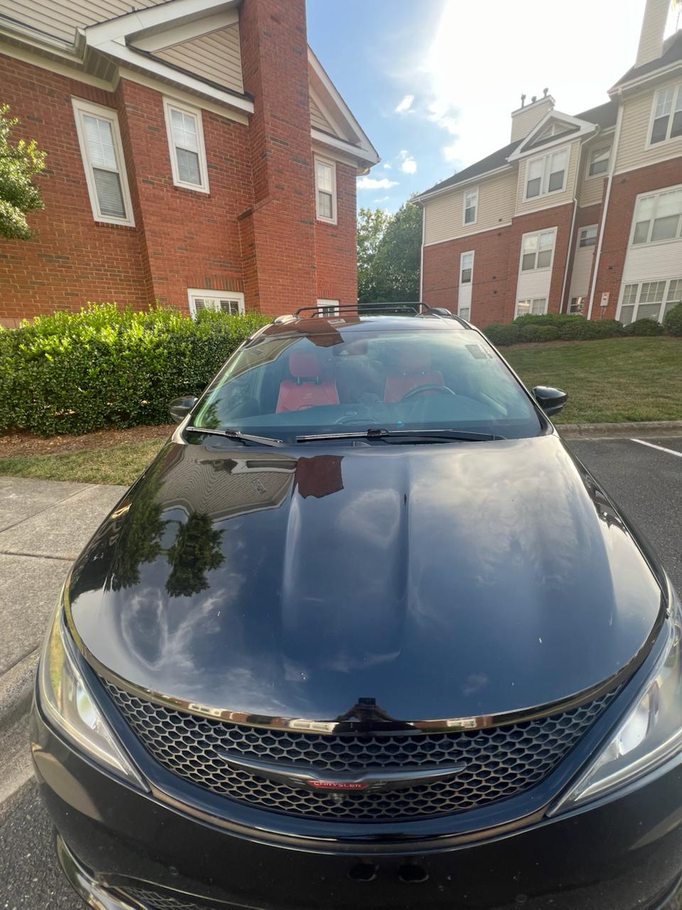 Chrysler Pacifica Hybrid Red S (2020) - Hybrid