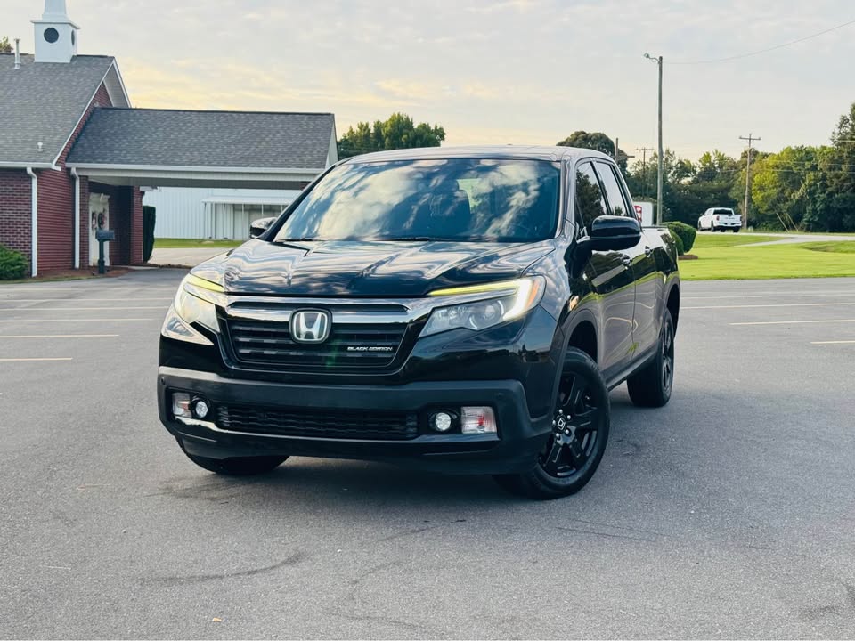 Honda Ridgeline Black Edition (2017) - Gasoline