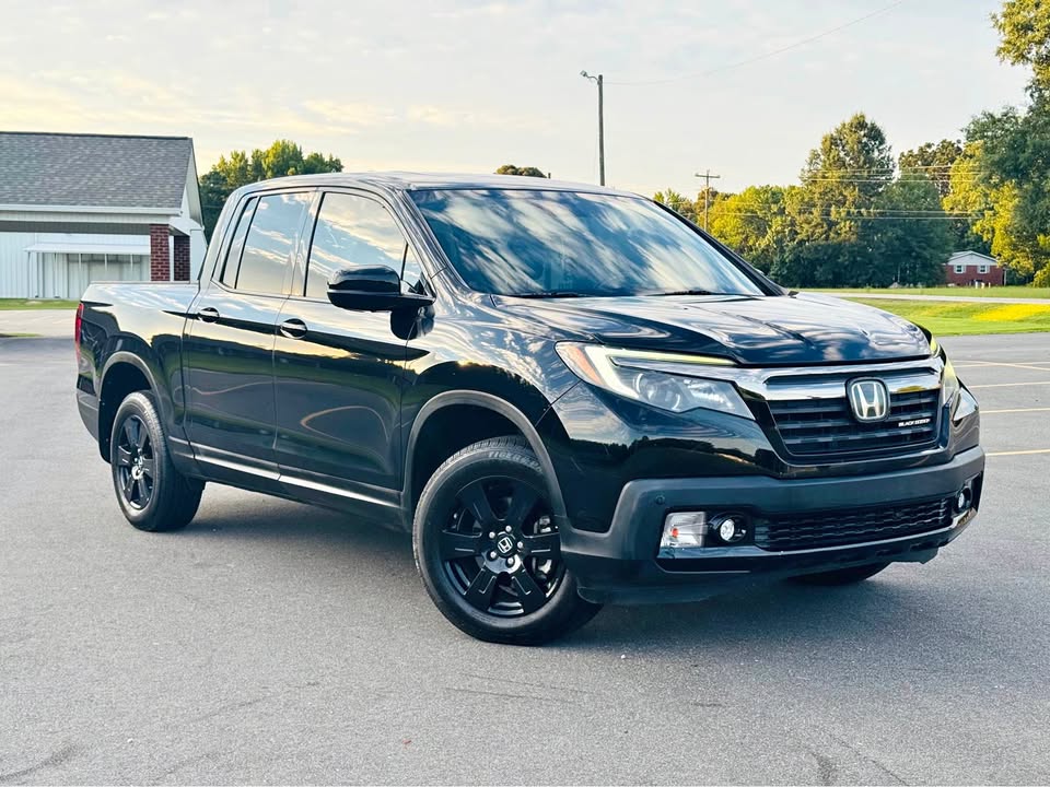 Honda Ridgeline Black Edition (2017) - Gasoline