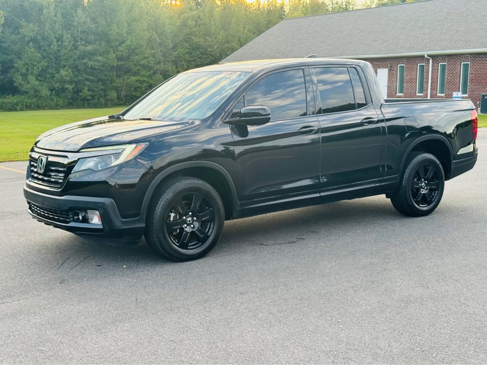 Honda Ridgeline Black Edition (2017) - Gasoline