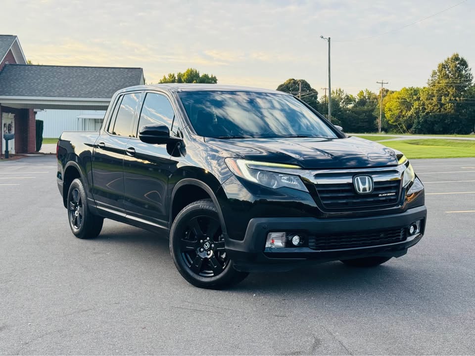 Honda Ridgeline Black Edition (2017) - Gasoline