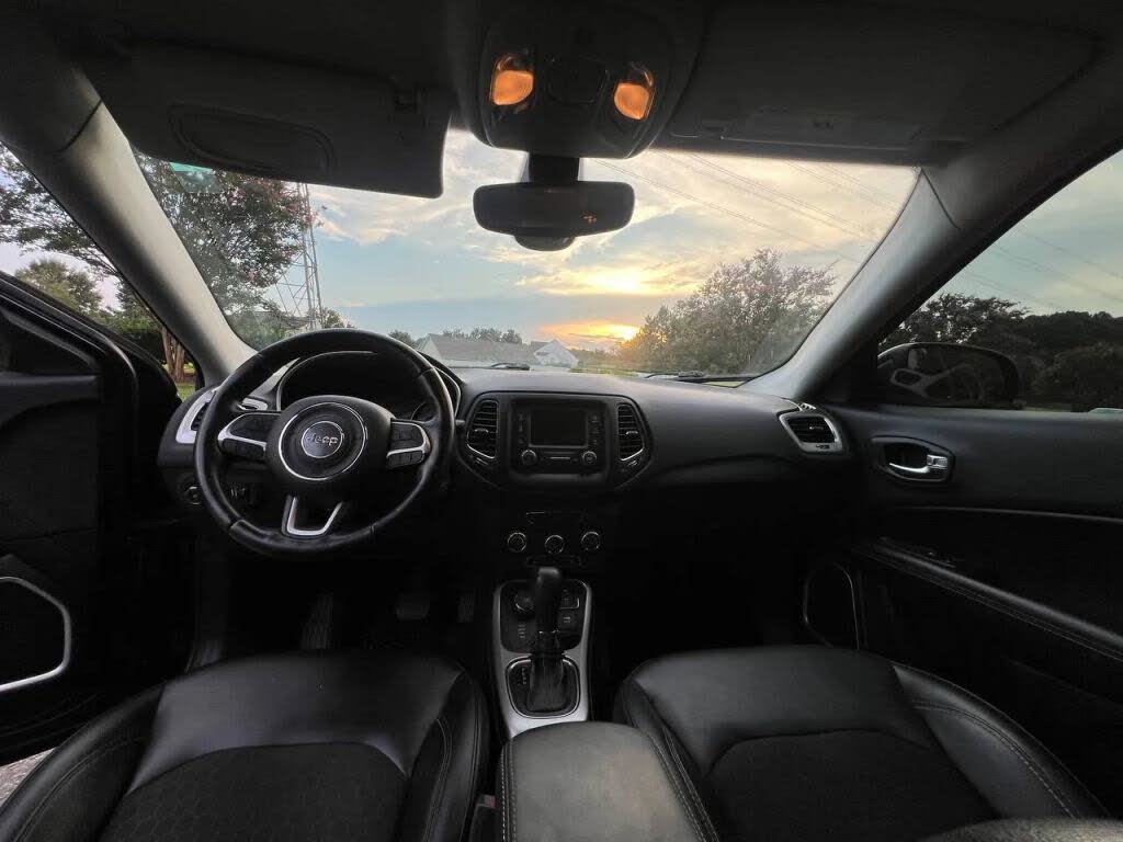 Jeep Compass Latitude (2018) - Gasoline