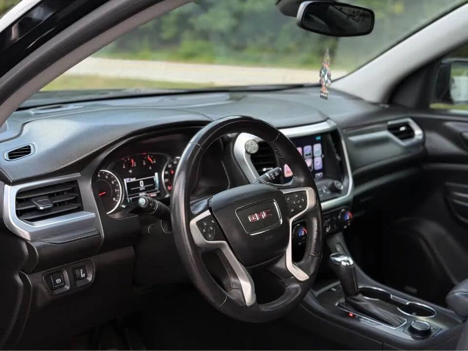 GMC Acadia SLT-2 (2017) - Gasoline
